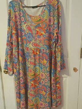 Izuria Multicolor Paisley Floral Midi Dress - Vibrant Print